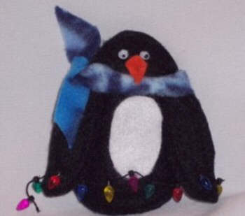 Penguin Christmas ornament craft - free sewing pattern